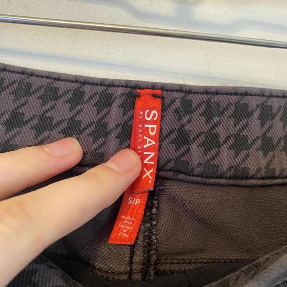 SPANX gray black houndstooth skinny stretch pants - Picture 6 of 6